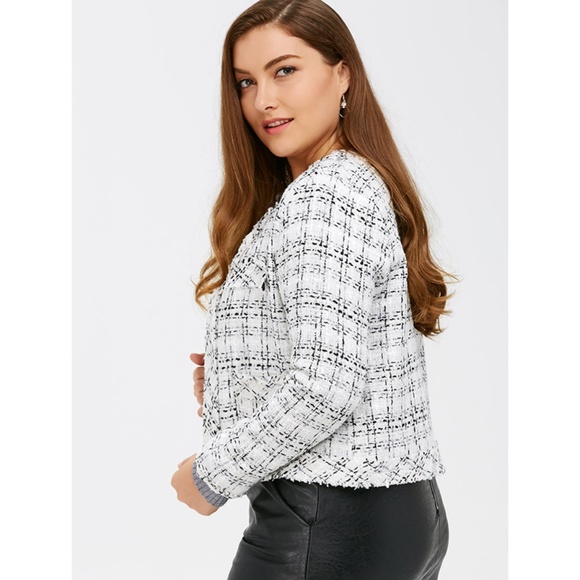 ☀ Plaid Plus Size Frayed Cropped Jacket ☀ - Picture 5 of 8